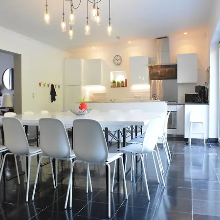 Family Retreat, Forested Anhee Сasa de vacaciones *