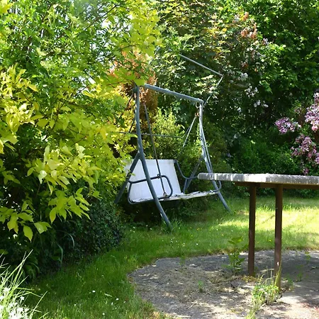 Hébergement de vacances Family Retreat, Forested Anhee Denee