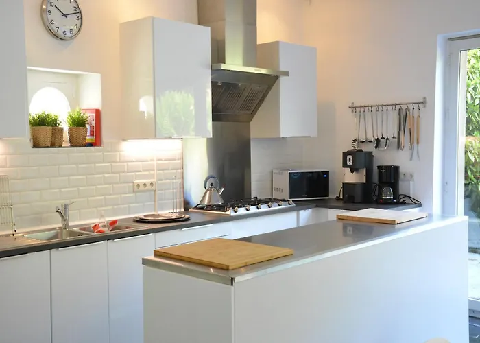 Сasa de vacaciones Family Retreat, Forested Anhee