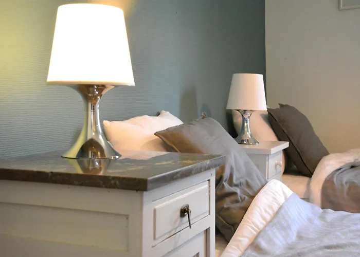 Сasa de vacaciones Family Retreat, Forested Anhee Denee