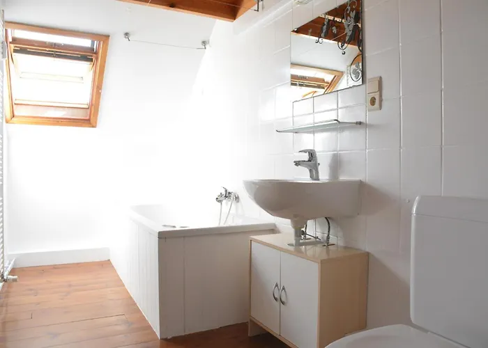 Family Retreat, Forested Anhee Сasa de vacaciones *