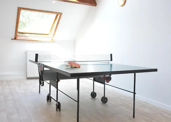 Family Retreat, Forested Anhee Denee